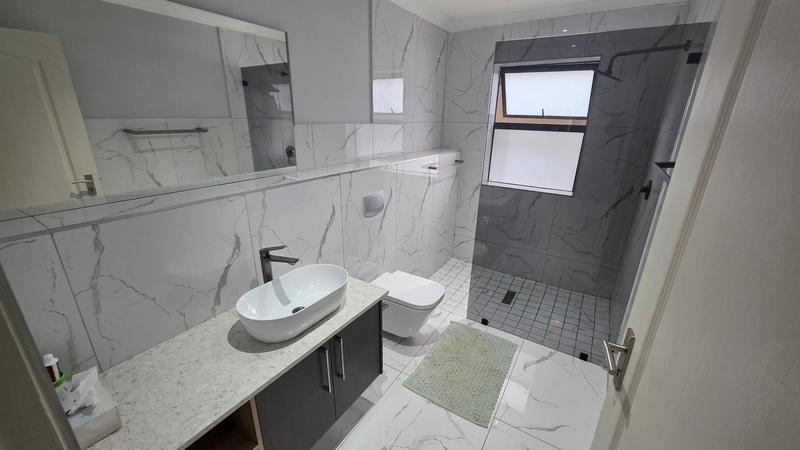 3 Bedroom Property for Sale in Hartenbos Heuwels Western Cape